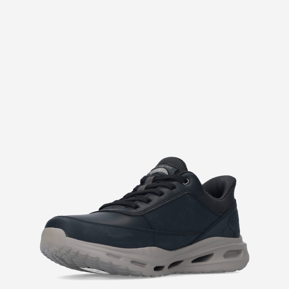 13540_Skechers___135